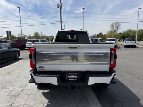 Used 2024 Ford F450 Platinum w/ FX4 Off-Road Package AWD/4WD image 11