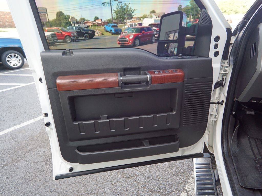 Used 2012 Ford F250 King Ranch w/ King Ranch w/Chrome Pkg AWD/4WD image 18