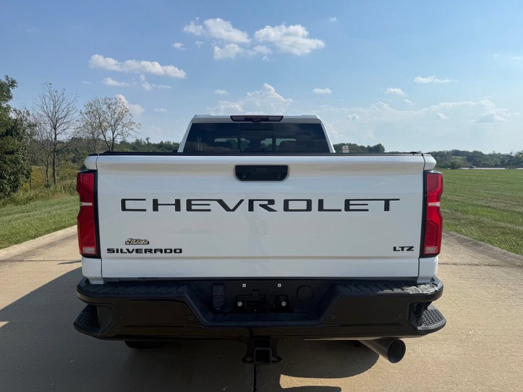 Used 2025 Chevrolet Silverado 2500 LTZ w/ Trail Boss Package AWD/4WD image 4
