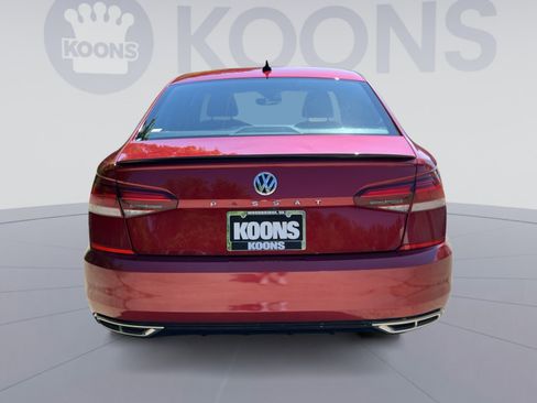 Used 2022 Volkswagen Passat 2.0T R-Line FWD image 10