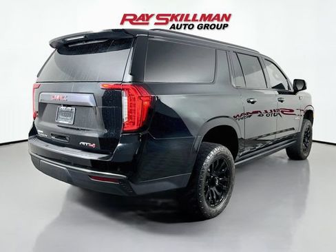 Used 2023 GMC Yukon XL AT4 w/ Technology Package AWD/4WD image 7