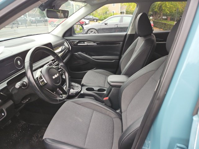 Used 2024 Kia Seltos S FWD image 9