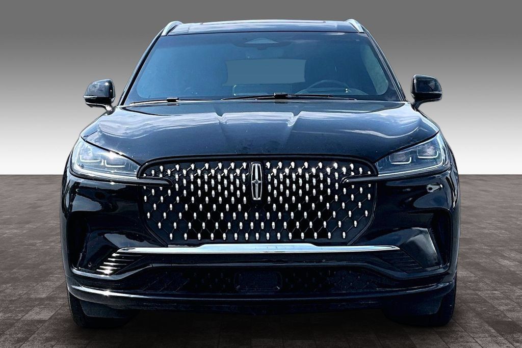 Used 2025 Lincoln Aviator Black Label AWD/4WD image 27