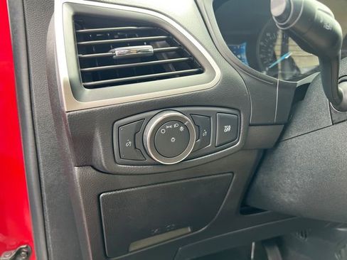 Certified 2023 Ford Edge SEL AWD/4WD image 13