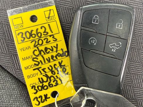 Used 2023 Chevrolet Silverado 1500 LT RWD image 15