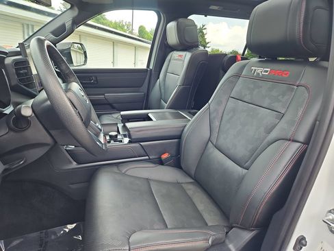 Used 2025 Toyota Sequoia TRD Pro AWD/4WD image 5