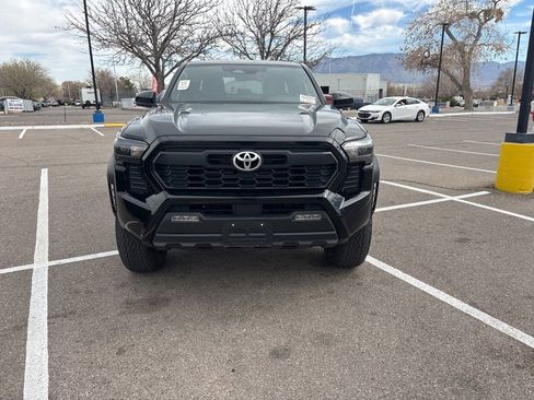 Used 2024 Toyota Tacoma TRD Off-Road image 7