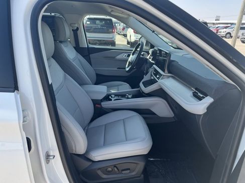 New 2025 Ford Explorer Active w/ Active Comfort Package image 11