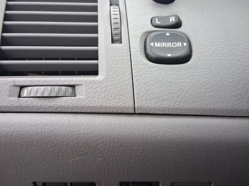 Used 2007 Toyota Avalon Limited FWD image 15