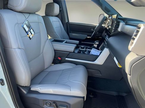 New 2026 Toyota Tundra Limited image 18