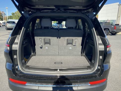 New 2025 Jeep Grand Cherokee L Limited w/ Luxury Tech Group II image 25