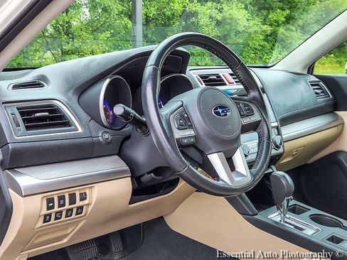 Used 2015 Subaru Legacy 2.5i Premium AWD/4WD image 9