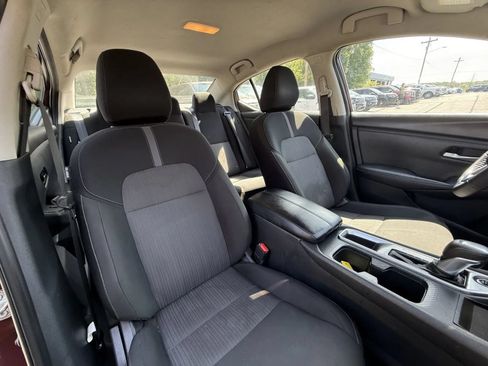 Used 2025 Nissan Sentra SV w/ All-Weather Package FWD image 11