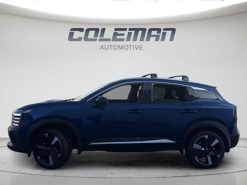 New 2026 Nissan Kicks SR w/ Cold Weather Package AWD/4WD image 2
