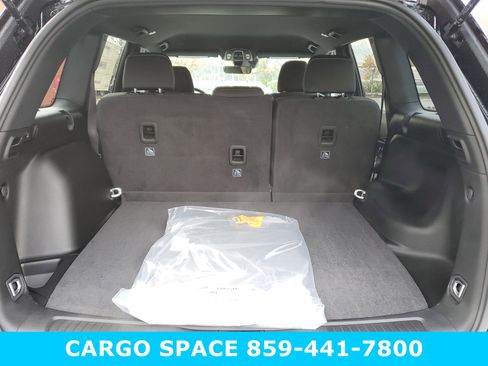 New 2025 Jeep Grand Cherokee Laredo RWD image 10