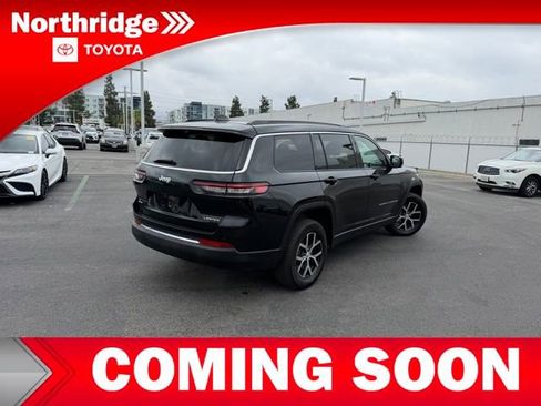 Used 2024 Jeep Grand Cherokee L Limited w/ Luxury Tech Group II image 4