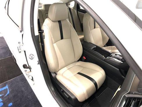 Used 2017 Honda Civic Touring image 24