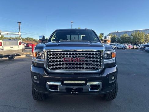 Used 2016 GMC Sierra 2500 Denali w/ Duramax Plus Package AWD/4WD image 3