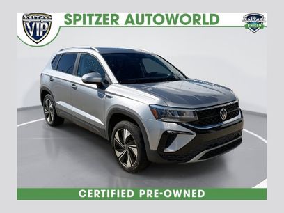 Used 2023 Volkswagen Taos SE w/ Panoramic Sunroof Package