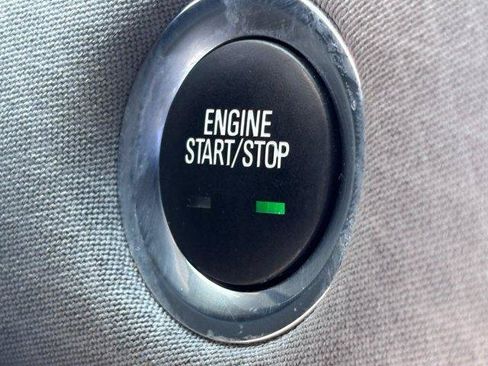 Used 2022 Chevrolet Malibu LT FWD image 33