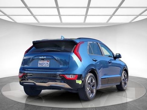 Used 2023 Kia Niro Wind FWD image 4
