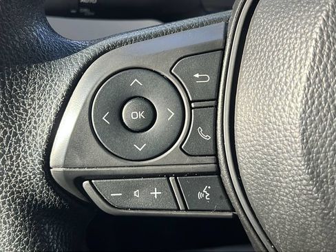 Used 2025 Toyota Corolla LE FWD image 19