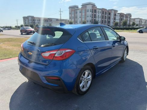 Used 2017 Chevrolet Cruze LT w/ Convenience Package FWD image 5