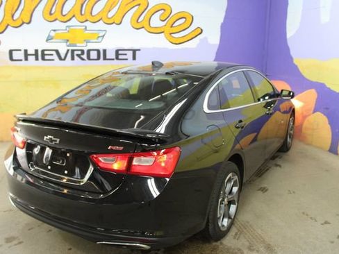 Used 2019 Chevrolet Malibu RS FWD image 4