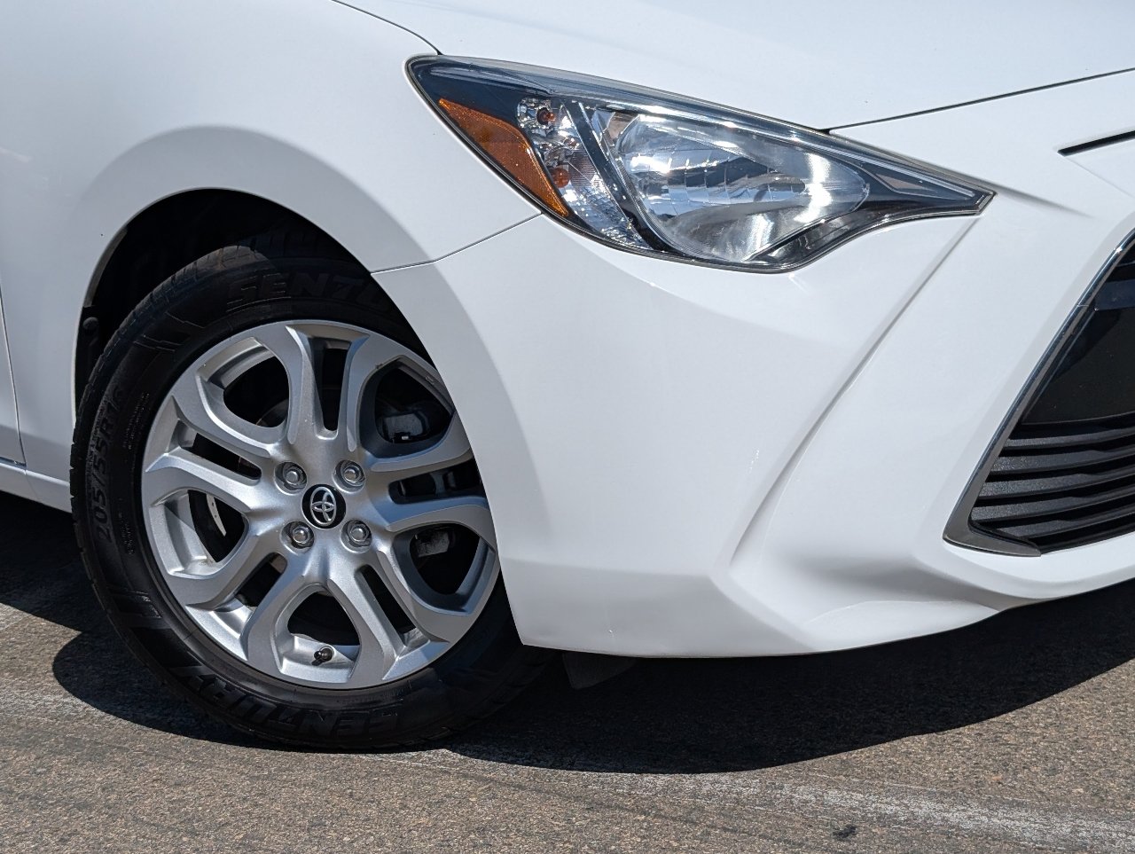 Used 2018 Toyota Yaris iA FWD image 10