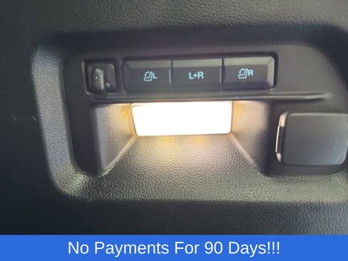Used 2023 Ford Explorer Platinum w/ Technology Package AWD/4WD image 32