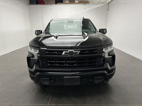 Used 2024 Chevrolet Silverado 1500 RST w/ Convenience Package II AWD/4WD image 4