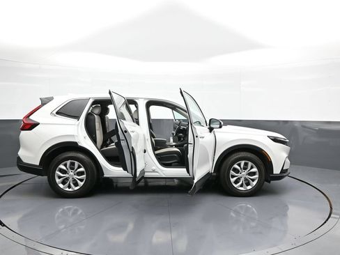 Certified 2025 Honda CR-V LX image 40