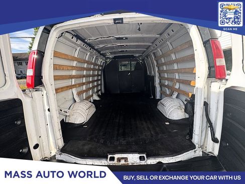 Used 2019 Chevrolet Express 2500 Extended w/ Driver Convenience Package RWD image 7