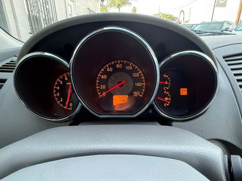 Used 2006 Nissan Altima 3.5 SE FWD image 36