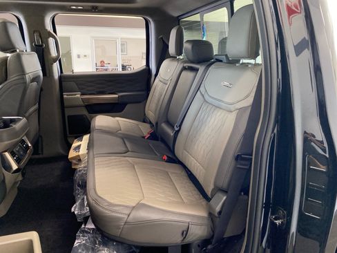 New 2026 Ford F350 Platinum w/ Platinum Plus Package AWD/4WD image 9