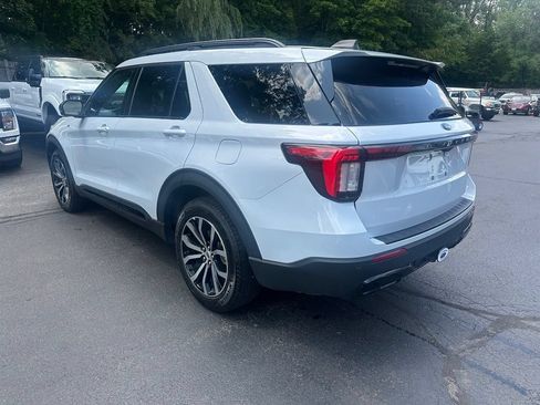 Used 2026 Ford Explorer ST-Line AWD/4WD image 8