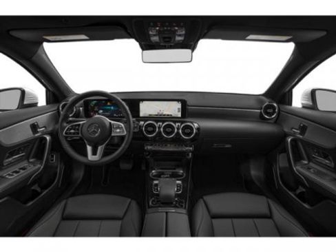 Used 2021 Mercedes-Benz A 220 image 8