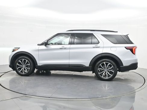 New 2026 Ford Explorer ST-Line image 10