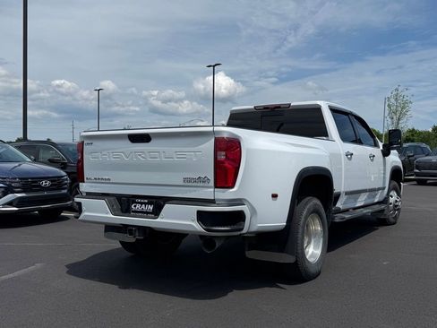 Used 2024 Chevrolet Silverado 3500 High Country w/ High Country Premium Package AWD/4WD image 5