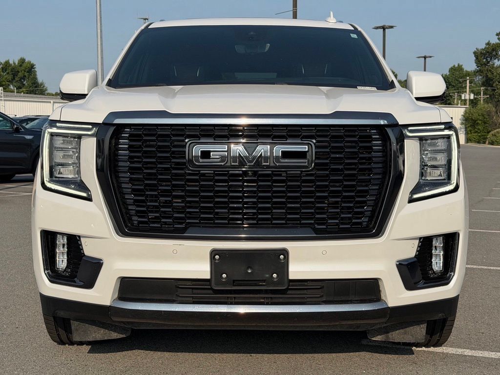 Used 2023 GMC Yukon Denali Ultimate AWD/4WD image 2