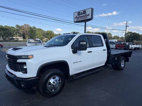 Used 2024 Chevrolet Silverado 3500 W/T w/ WT Convenience Package AWD/4WD image 1