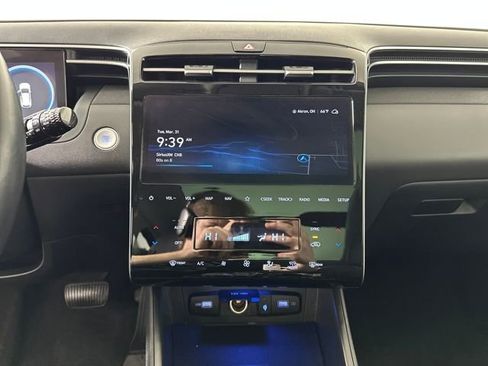 Certified 2023 Hyundai Tucson Limited image 21