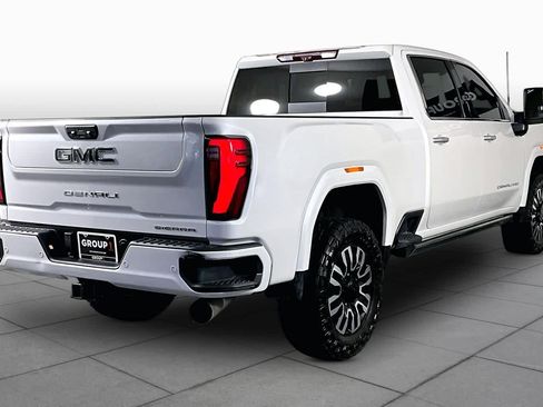 Used 2025 GMC Sierra 2500 Denali Ultimate w/ Max Trailering Package AWD/4WD image 12