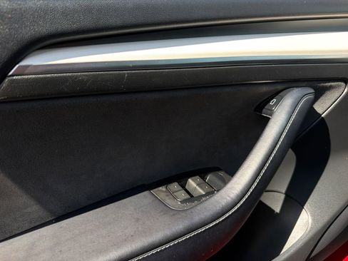 Used 2022 Tesla Model 3 Long Range AWD/4WD image 25