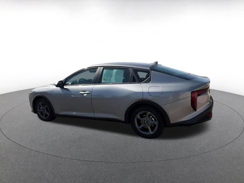 Used 2025 Kia K4 FWD image 10