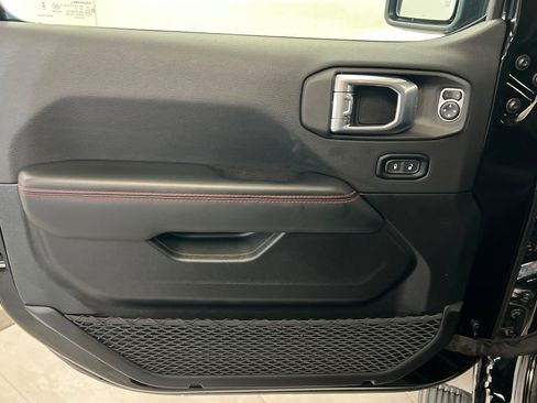 Certified 2024 Jeep Wrangler Unlimited Rubicon image 14