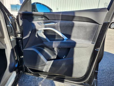 New 2025 Audi SQ5 Prestige image 19