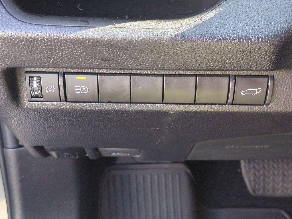Certified 2024 Toyota RAV4 XLE w/ Convenience Package FWD image 16