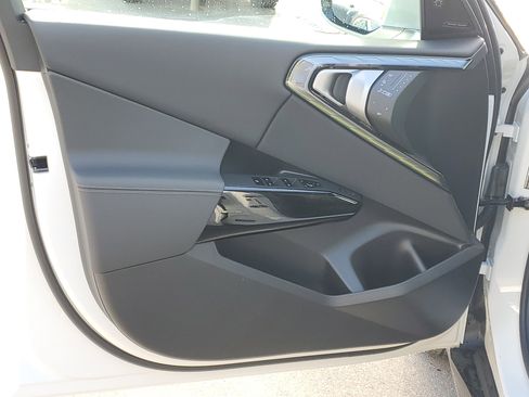 New 2026 BMW X3 xDrive30 w/ Premium Package image 5