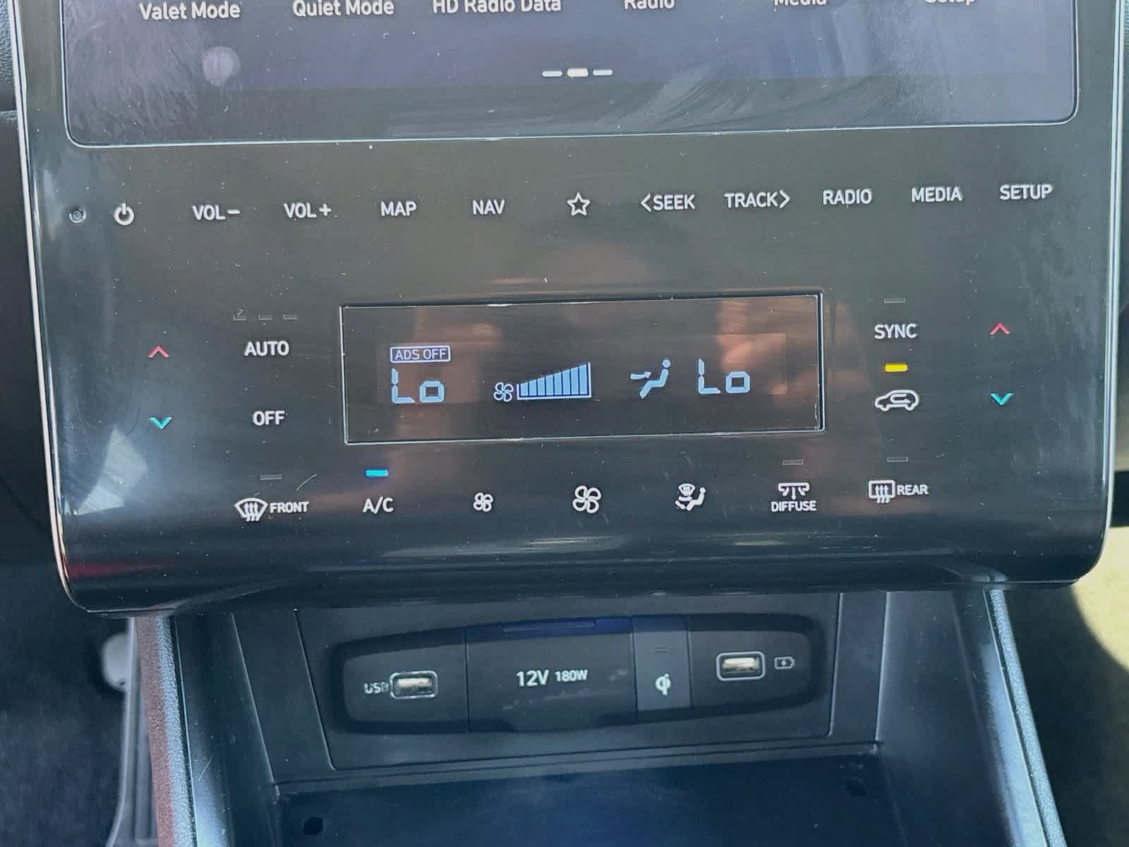 Used 2023 Hyundai Tucson Limited AWD/4WD image 16